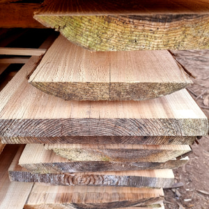 상급 무절 적삼목 통원목 통나무 원목 목재 각재 판재 반제품