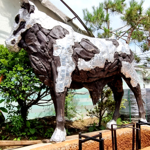 철제 조형물 코뿔소 3 정원 카페 놀이 공원 야외 조경 용품 돌 장식품 소품